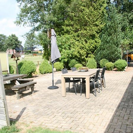 Vakantiewoning Grensgebied Groningen/Drenthe/Friesland Zevenhuizen  エクステリア 写真